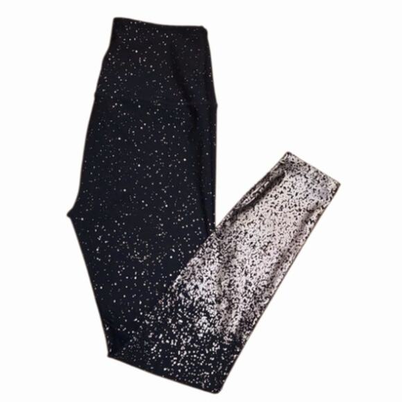 Beyond Yoga Alloy Ombre High-Waisted Midi Leggings Size L Black/Gunmetal Shiny - Picture 1 of 11